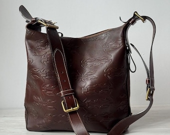 Longchamp Paris Hobo Bag Shoulder Woman Embossed Print Vintage Soft Genuine Leather Dark Brown Color France Luxury