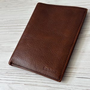 Carteira Barbour Colwell Billfold Masculina Premium Couro Genuíno Marrom Luxo