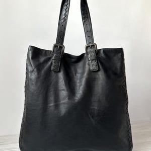 Bottega Veneta Intrecciato Trim Expandable Tote Handle Bag Soft Genuine Leather Woman Handbag Luxury Black Color Italy Vintage