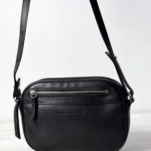 Longchamp Paris Crossbody Messenger Bag Schulter Echtes Leder Schwarz Farbe Frankreich Luxus Vintage