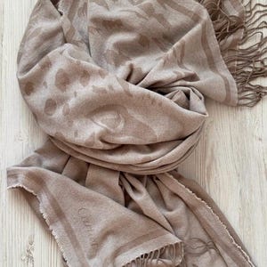 Cartier Woman Cashmere Panthere Scarf Leopard Print Image Beige Color Large Scarves Italy Luxury Vintage