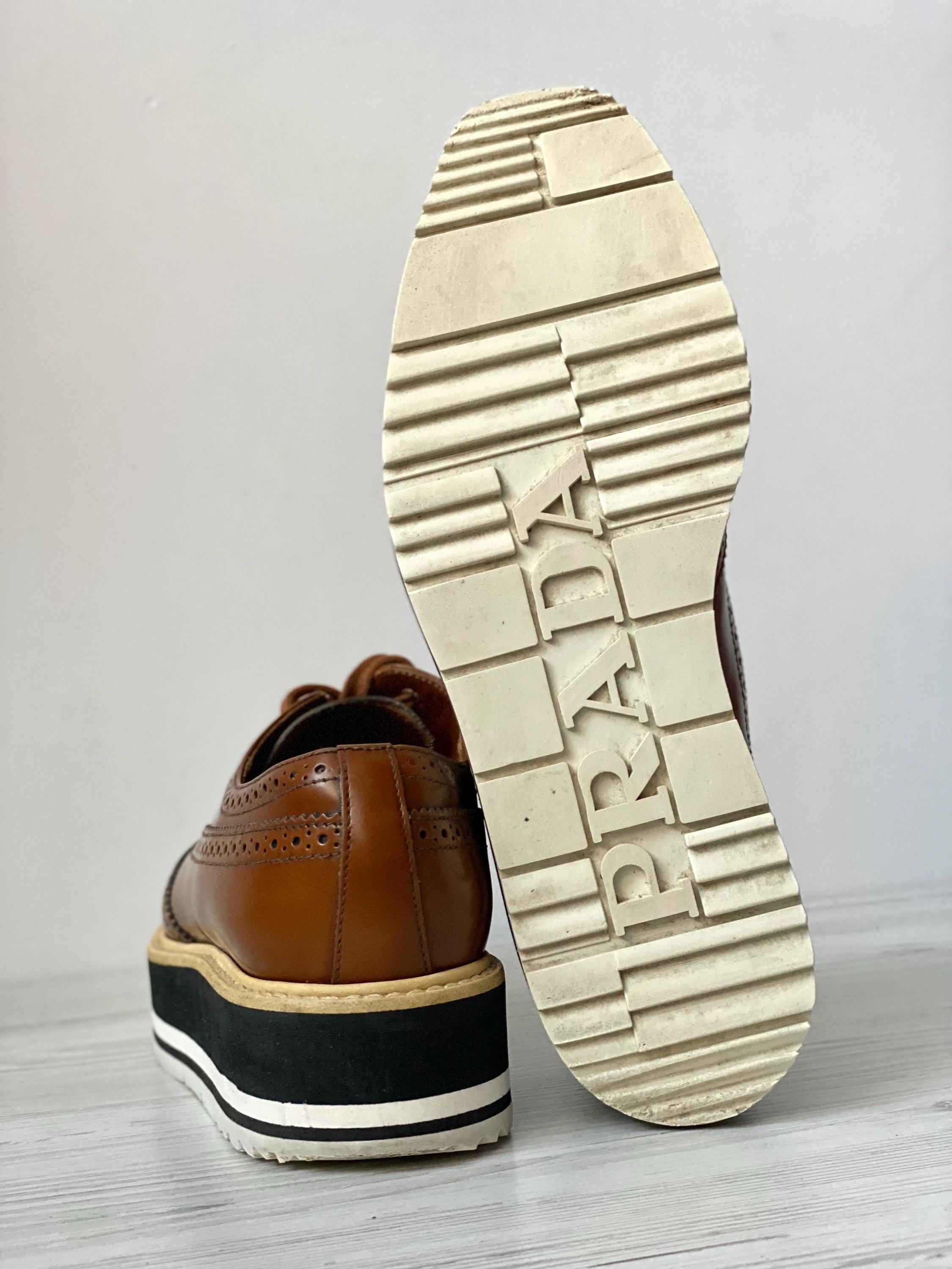 靴 vintage PRADA wing tip leather shoes PRADA Brogue Genuine Leather Wingtip Platform Derby Sneakers