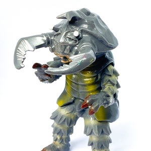 ANTLAR UMS Kaiju – ULTRAMAN Monsters Series – Sofubi Tsuburaya