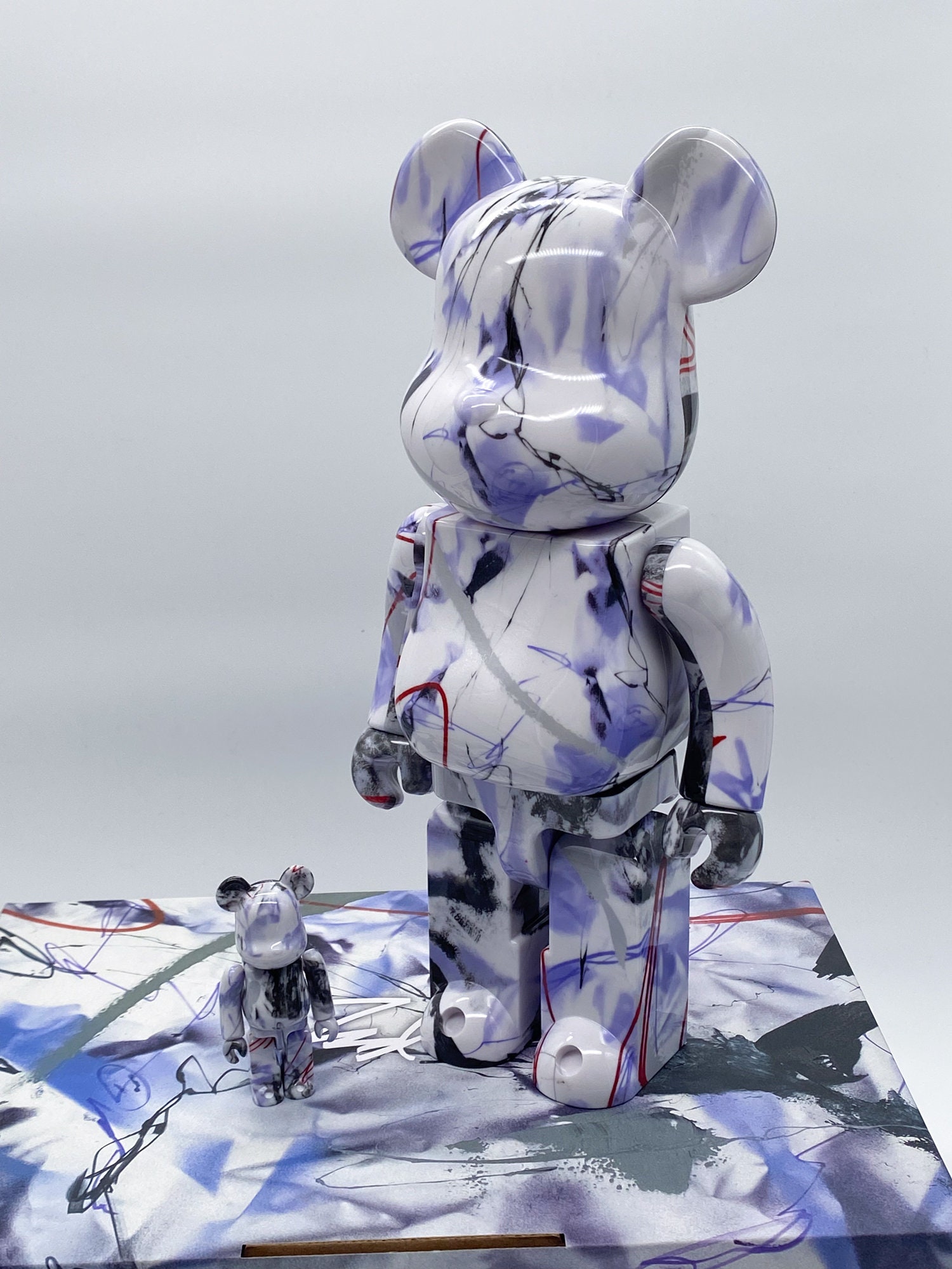 MEDICOM TOY - BE@RBRICK ベアブリック FUTURA フューチュラ 400％ Futura x Medicom Toy Bearbrick 100% and 400% Set | Hypebeast