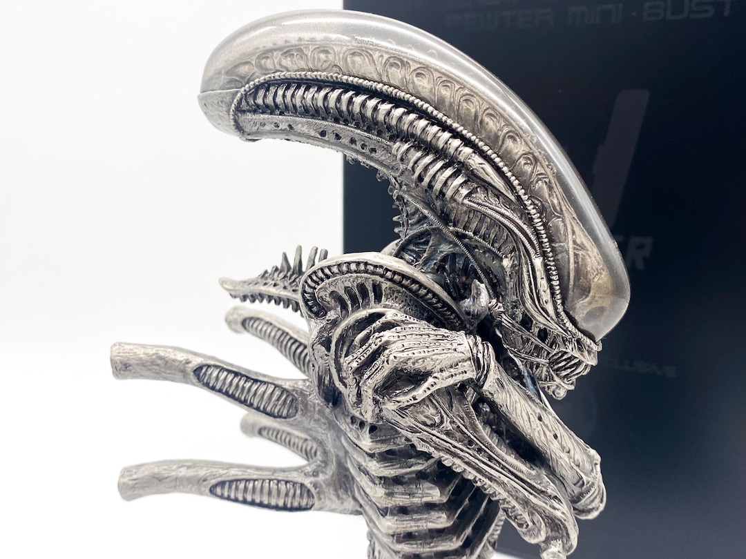 エイリアン スペシャルエディション ピューター製ミニバスト