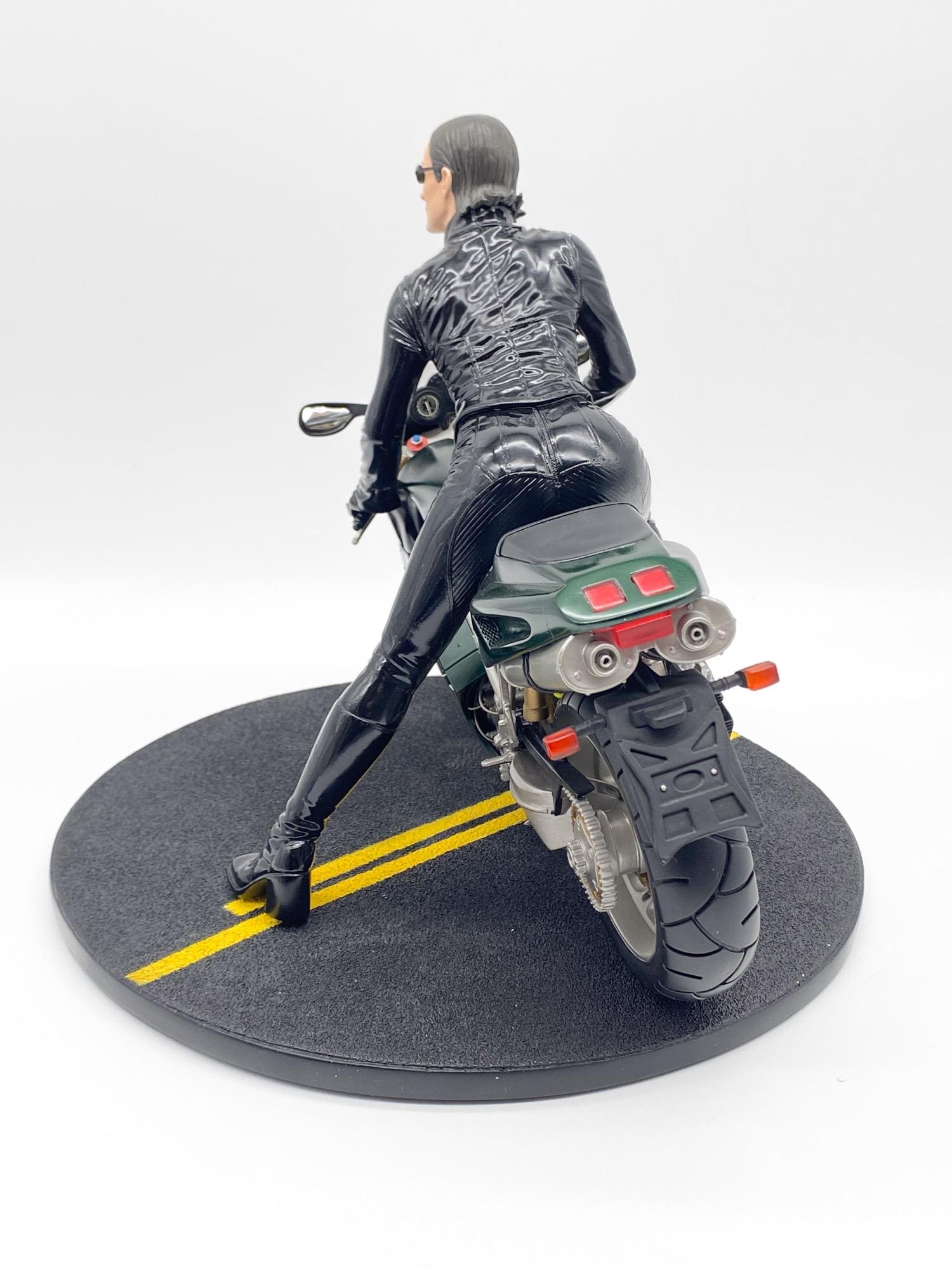 新作，人気セール 限定 マトリックス・トリニティ＆ドゥカティ996・1/6