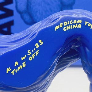 Kaws Time Off Blue Figure Open Edition - Medicom Toy Mib image 10