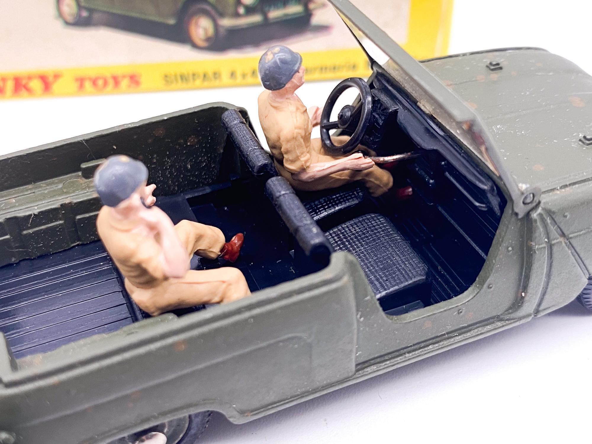 Lot 156 - A French Dinky Toys 815 Renault Sinpar 4x4