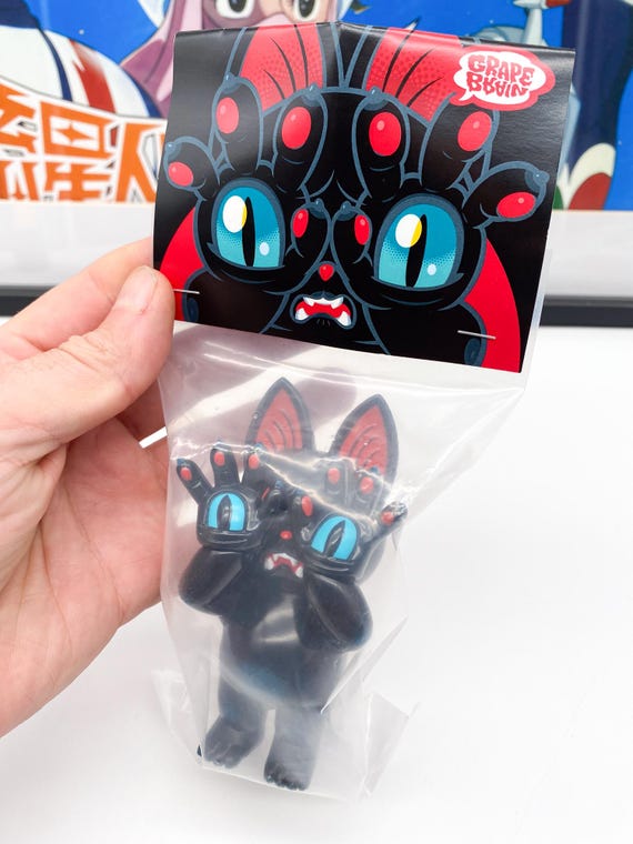 GRAPE BRAIN Sofubi Figure Jigoku Neko Onigiri Hell's Cat Black