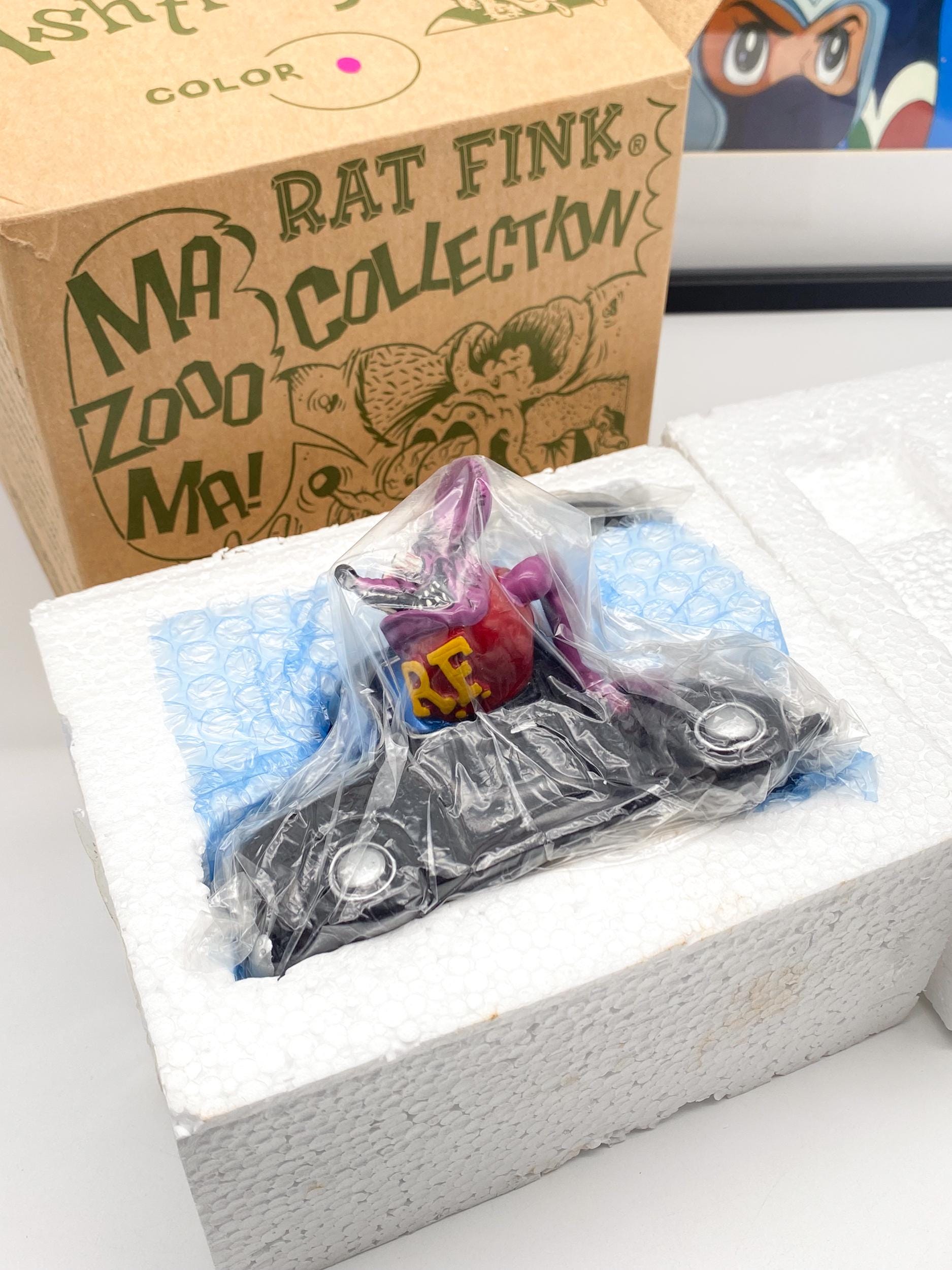 rat fink まとめ売り RAT FINK DIE CAST CAR WITH BEYOND NUTS CHARACTER. 1:64 SCALE
