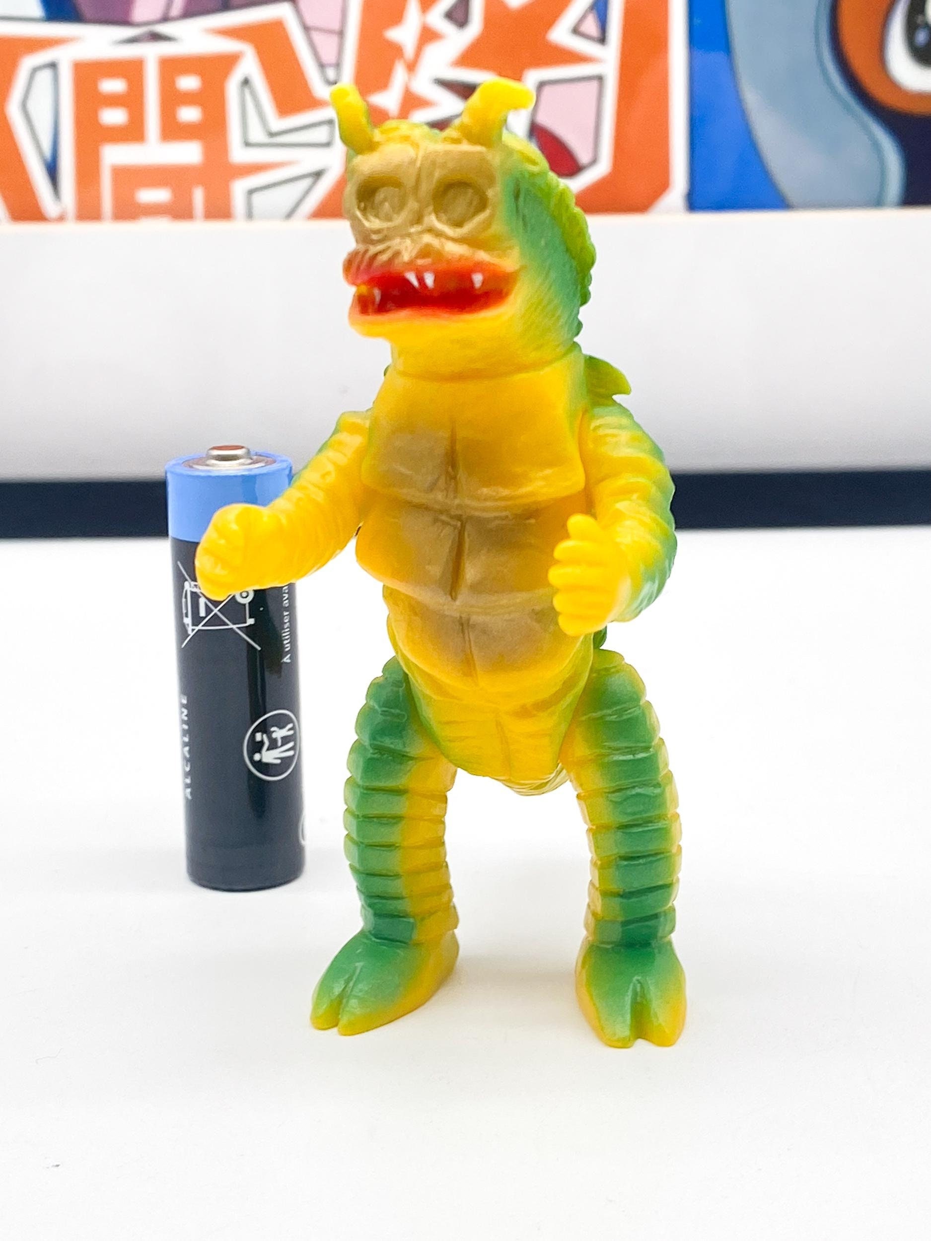 KIYLA Bandai Soul of Bullmark Kaiju Sofubi 3