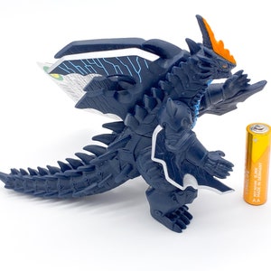 Kamisori Demaga – Ultraman Ultra Monster Series #100 – Bandai Sofvi Tsuburaya