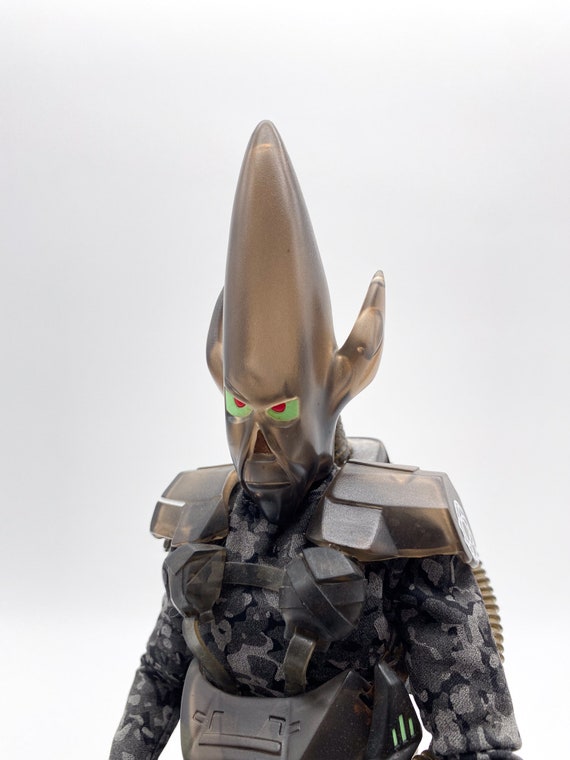 MEDICOM TOY RAH FUTURA UNKLE 77 メディコムトイ Medicom Toy, Futura Unkle 77 Art Toy Signed By Futura