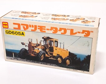 Motoniveladora Komatsu DG605A Diapet Yonezawa 1:50 MIB