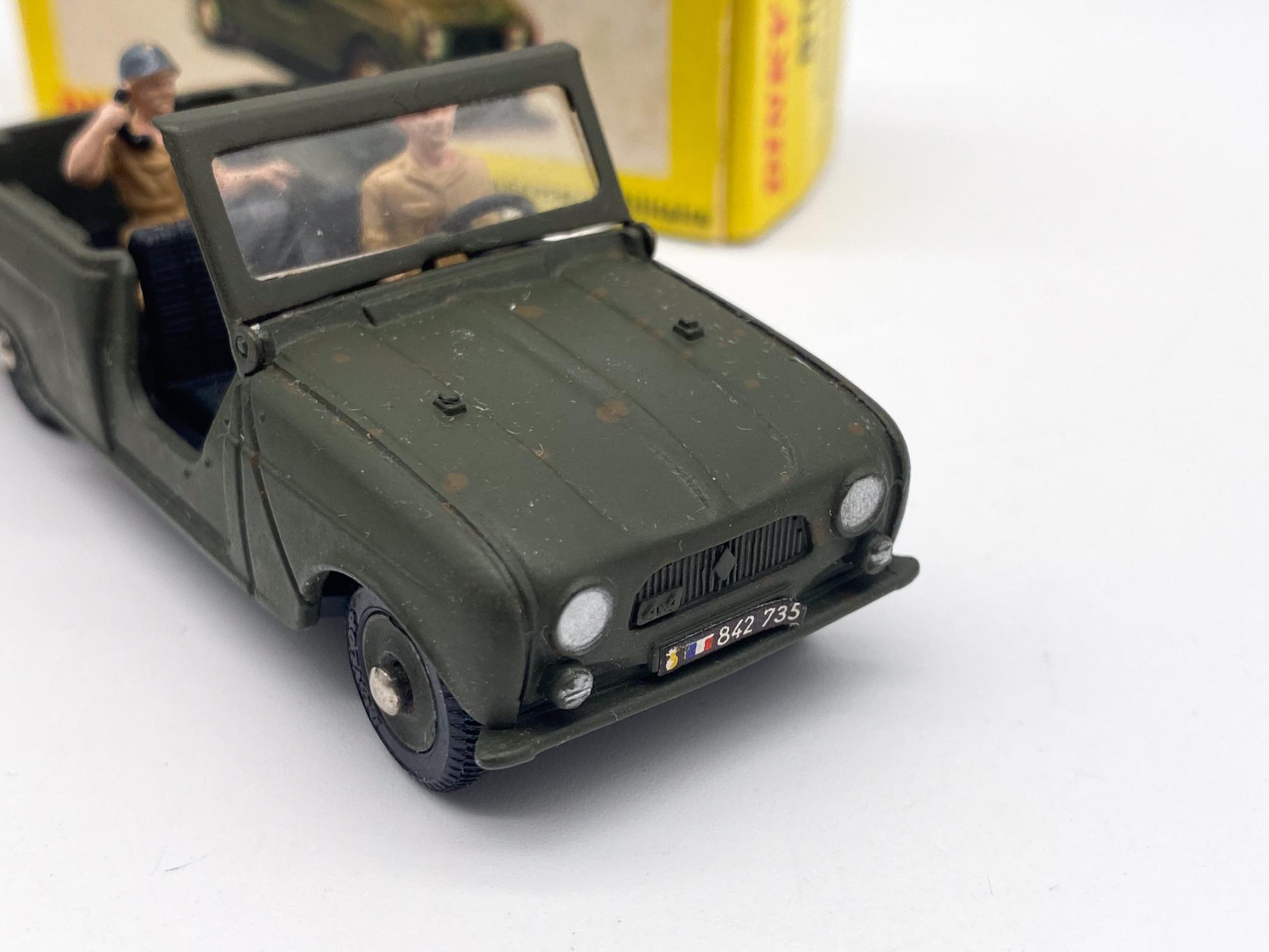 DINKY Toys Renault Sinpar Gendarmerie 4x4 France 815