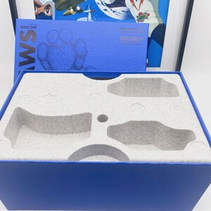 Kaws Time Off Blue Figure Open Edition - Medicom Toy Mib image 5