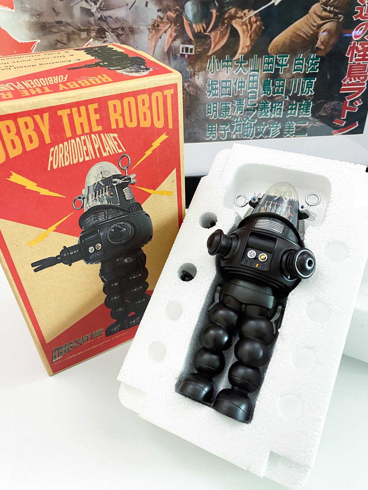 Robbyです ROBBY the Robot X-plus 2013 MIB | Forbidden Planet - Etsy