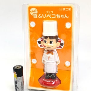 Fujiya PEKO-CHAN leader Mini bobblehead figurine