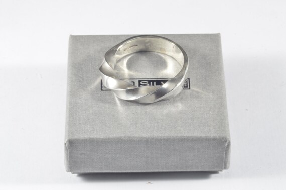 Handforged Silver Twisted Ring Mens Silver Ring, Womens Silver Ring, Heavy Silver Ring, Viking Inspired, Shieldmaiden Ring - Etsy Canada Handforged Silver Twisted Ring Mens Silver Ring, Womens Silver Ring, Heavy Silver Ring, Viking Inspired, Shieldmaiden Ring - Etsy Canada
