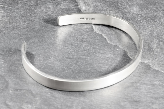 ヴィンテージ！Silver Wavy Cuff ブレスレット 925 Sterling Silver Vintage Wavy Design Cuff Bracelet 6 3/4