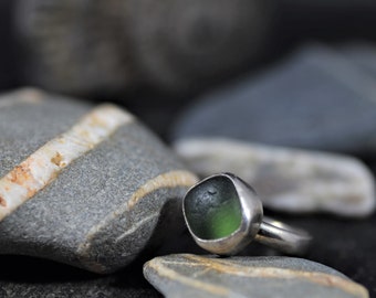 Green Seaglass ring, size J  | English seaglass, Seaham seaglass, found object, ocean inspired, artisan piece