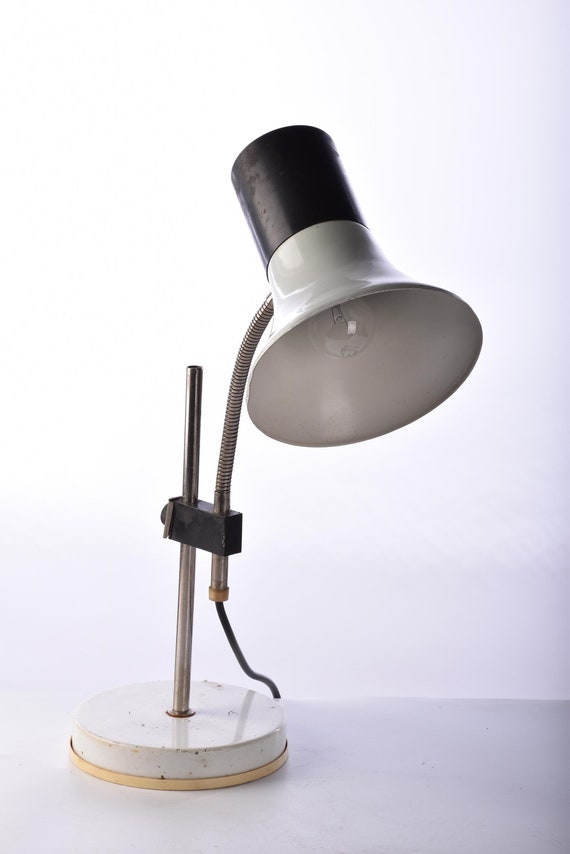Metal desk lamps, industrial white black table lamp, retro lighting, office reading, adjustable student task lamp, modern Metal desk lamps, industrial white black table lamp, retro lighting, office reading, adjustable student task lamp, modern