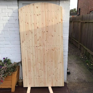 Elmhirst Cottage Style Timber Garden Curved Top Gate