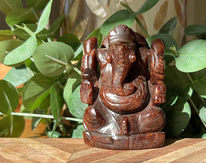 Beautiful Garnet Ganesh Carving #1