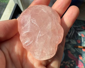 Leandro de Souza Rose Quartz Palm Stone Skull