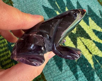 Sweet Amethyst Frog, Venturini Carve