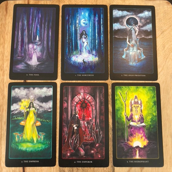 ◇◯◇ Petrak Tarot ◇◯◇　正規品 Tarot Magick Deck with Guidebook 10.3x6.1 cm Tabletop Oracle