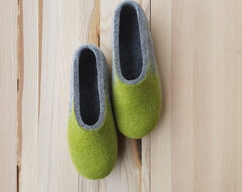 Womens grey felted slippers, eco friendly wool slippers, handmade slippers, Christmas gift