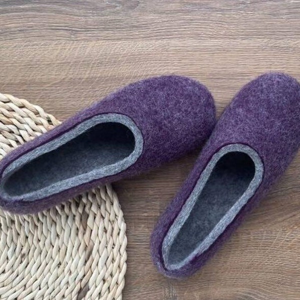 Women woolen slippers, home shoes, Natural woolen clogs, bedroom slippers, wool slippers, Warm wool slippers, filzschuhe