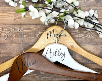 Hochzeitskleid Kleiderbügel Name DECAL | Benutzerdefinierte Brautparty Aufkleber | Personalisierte Abziehbilder für