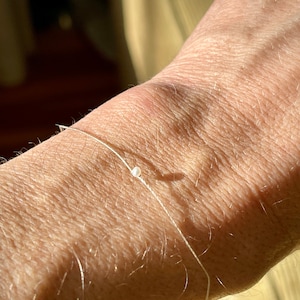 Handgemachtes Wunsch Armband - Seide Kordel & Naturperle
