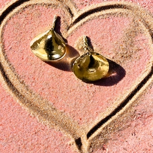 14k Gold Sea Shell Charm