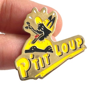 Pins wolf with A cap little wolf in French vintage fun message pins, vintage 80s/90s pins, grunge rock n roll e-mail brooch to collect image 1