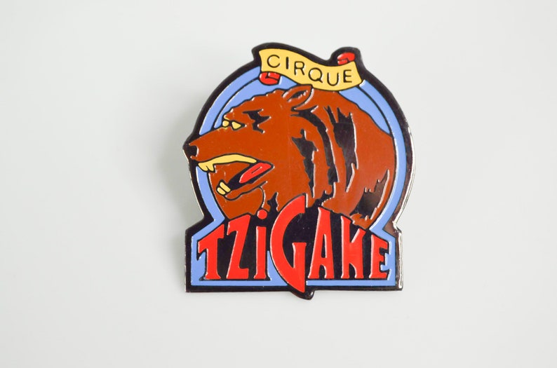 Brown bear Vintage pins Tzigane Circus poster patriotic animal brooch stars and stripes pins 80s 90s pin