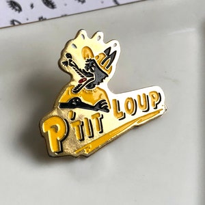 Pins wolf with A cap little wolf in French vintage fun message pins, vintage 80s/90s pins, grunge rock n roll e-mail brooch to collect image 3