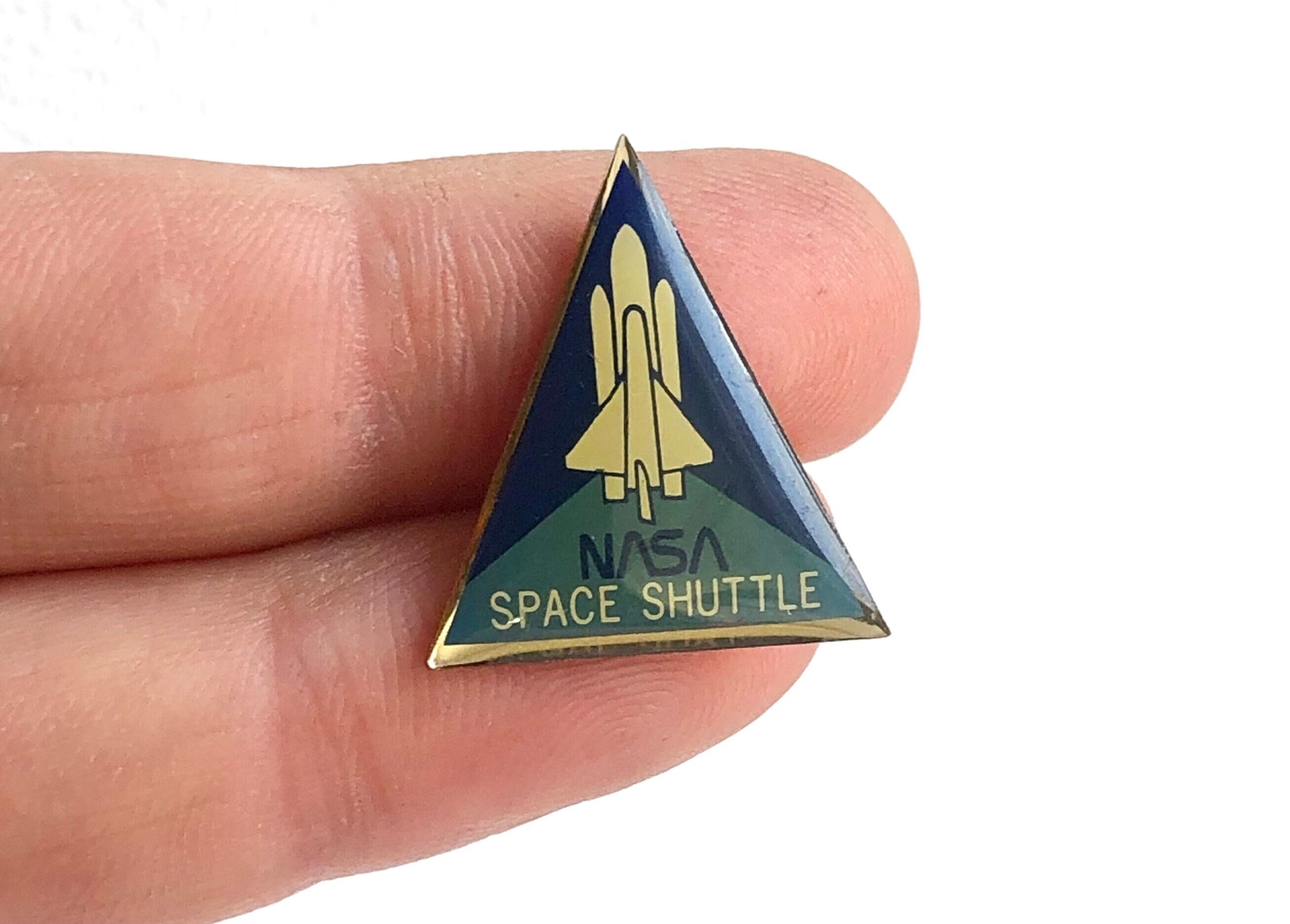 Nasa Space Shuttle Rocket Pin, Space Travel, Aeronautics, Universe, Space  Base, 80s / 90s Pin, Funky Grunge Enamel Pin - Etsy
