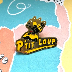 Pins wolf with A cap little wolf in French vintage fun message pins, vintage 80s/90s pins, grunge rock n roll e-mail brooch to collect image 6