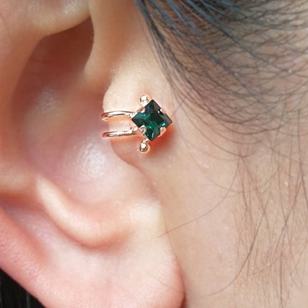 Tragus earring,Swarovski crystal,Emerald color,Rose gold plated, Cartilage earrings, ear cuffs no piercing, fake ear cuffs, tragus jewelry