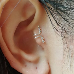 Minimal Tragus earring, Tragus Jewelry, ear cuffs no piercing, single earring, fake ear cuffs, Silver tragus clip,non piercing, piercing