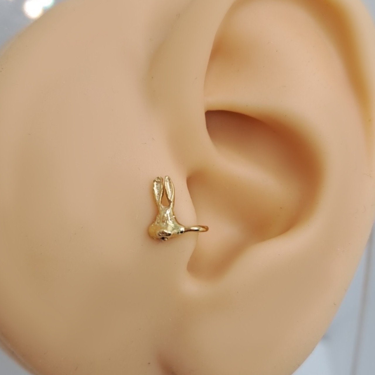 バニートラガスイヤーカフ：14Kゴールドメッキスターリングシルバー