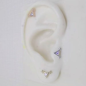 Tiny dainty earring,Tiny gold studs,Dainty silver studs, Stud cz earring,Tragus earrings-Cartilage cz studs - Minimalist earring,Single stud