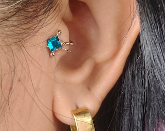 バニートラガスイヤーカフ：14Kゴールドメッキスターリングシルバー