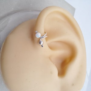 White Opal Tragus Earring, Tragus Jewelry, ear cuff no piercing, single earring, fake ear cuff, Silver tragus clip,non piercing, piercing