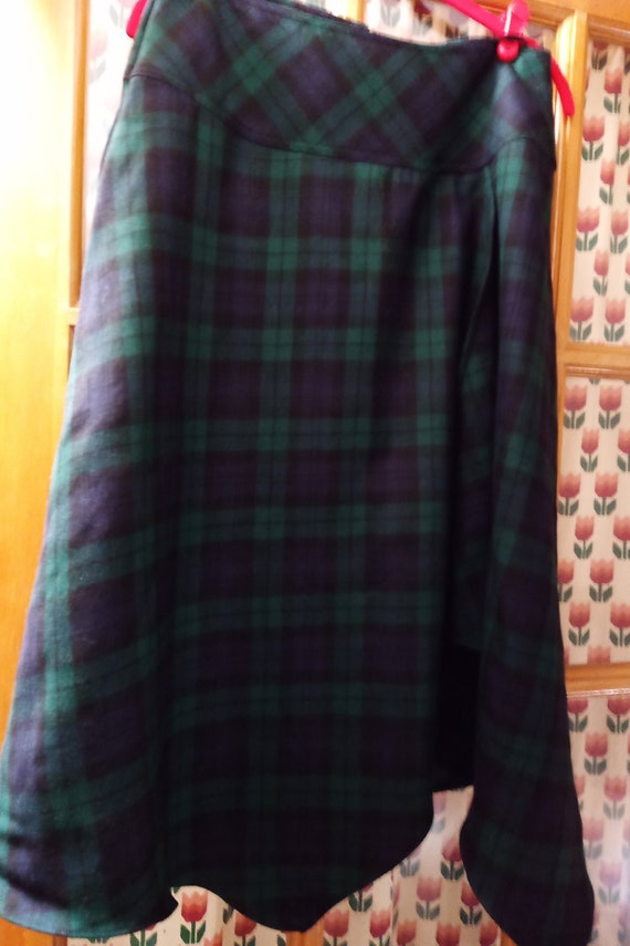 Ladies tartan plaid skirt Jones New York wool skir