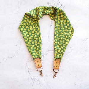 Green sakura pattern strap scarf, fabric camera strap, personalized gift, mirrorless camera strap, DSLR Camera Shoulder Neck Strap