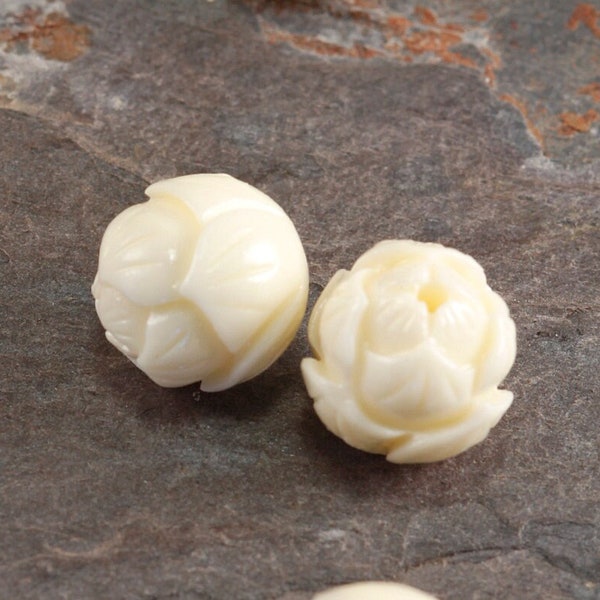 Lotus Flower 20 Pieces Cream Acrylic 10mm x 9.5mm Spacer Accent Beads Hole 1.5mm D84